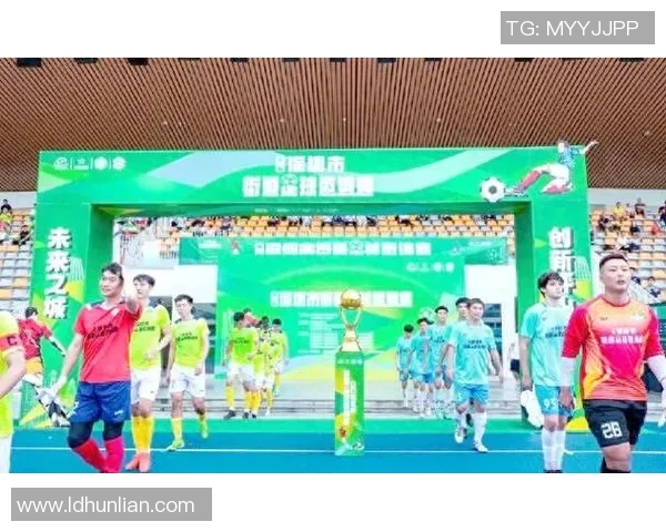 深圳足球队的节奏与风格探讨:聚焦球队发展与未来展望 深圳足球队的节奏与风格探讨:聚焦球队发展与未来展望