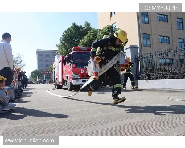 重庆滑板队创新盯防策略全面解析提升竞技水平与团队协作能力