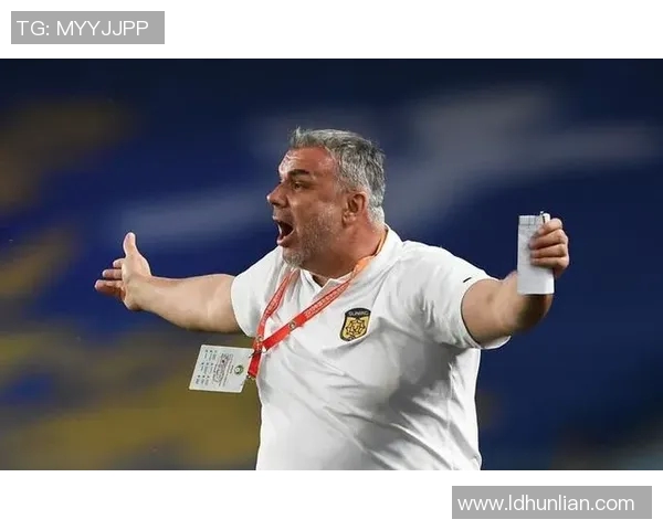 南京网球队与西安网球队赛后复盘分析比赛经验与教训分享