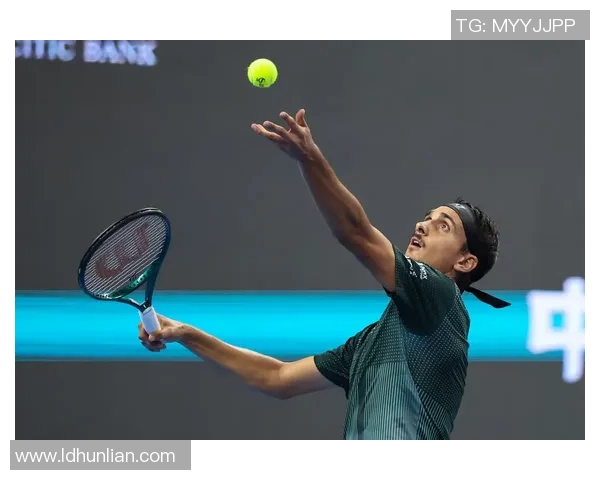 南京网球队在全国网球比赛经验排行榜中荣获第三名的辉煌成就