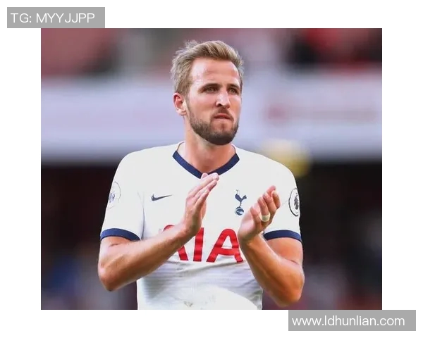 现任11号球衣足球明星的辉煌成就与未来展望 现任11号球衣足球明星的辉煌成就与未来展望